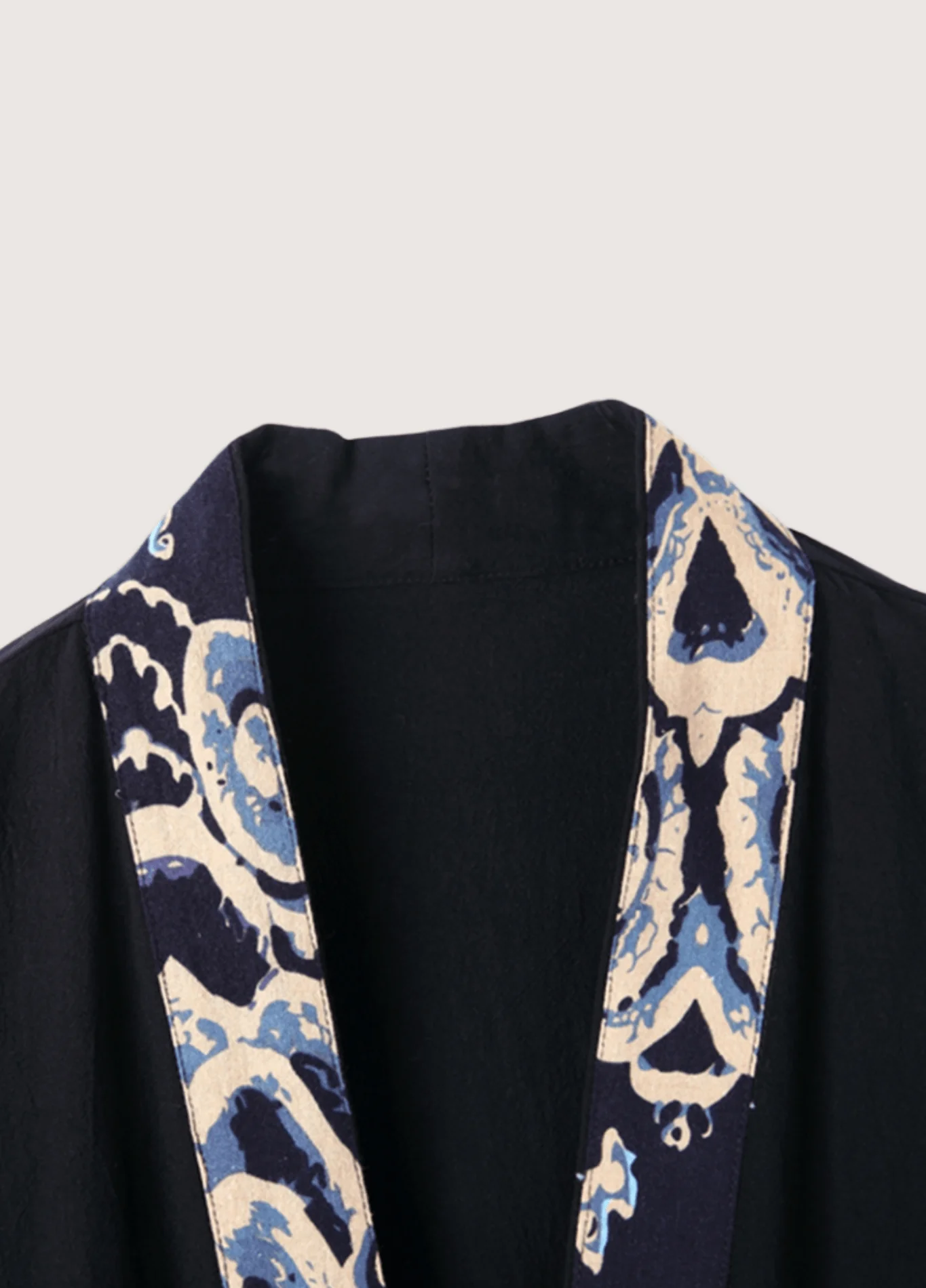 Veste kimono noir | Cardigan Contemporain - Image 3